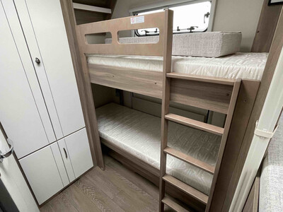 Hobby Excellent Edition 545 KMF