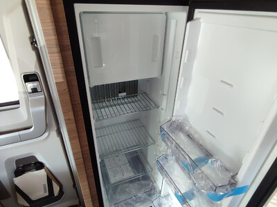 KNAUS L!VE WAVE 650 MF (5)