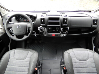 ADRIA Twin Axess 640 SL - AKČNÍ CENA