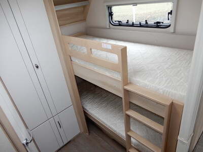 Hobby De Luxe 545 KMF