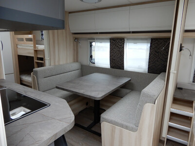 Hobby De Luxe 545 KMF