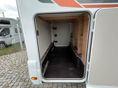 Weinsberg CaraCompact Suite MB 640 MEG [PEPPER] - VELETRŽNÍ CENOVÁ NABÍDKA