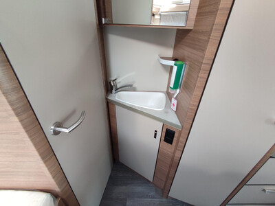 KNAUS L!VE WAVE 650 MF (5)