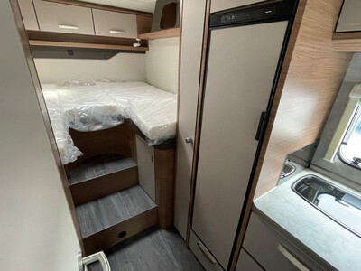 KNAUS L!VE WAVE 700 MEG (4)