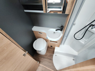 KNAUS L!VE WAVE 700 MEG PLATINUM SELECTION - VELETRŽNÍ CENOVÁ NABÍDKA