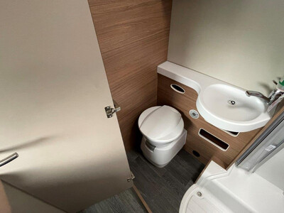 KNAUS L!VE WAVE 700 MEG (4)