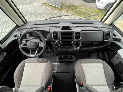 KNAUS L!VE I 700 MEG - VELETRŽNÍ CENOVÁ NABÍDKA 