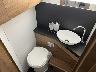 ADRIA Coral XL Axess 670 SL - komisní prodej