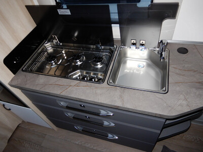 HOBBY De Luxe 540 KMFe - VELETRŽNÍ CENOVÁ NABÍDKA