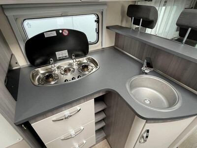 Hobby OPTIMA ONTOUR T65 HFL (5)